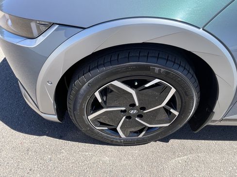 Certified 2024 Hyundai Ioniq 5 Limited RWD image 9