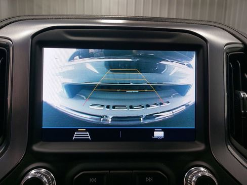 Used 2022 GMC Sierra 1500 SLE image 25