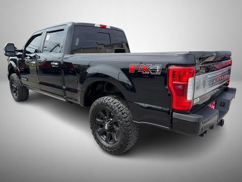 Used 2018 Ford F250 Platinum w/ Platinum Ultimate Package AWD/4WD image 3