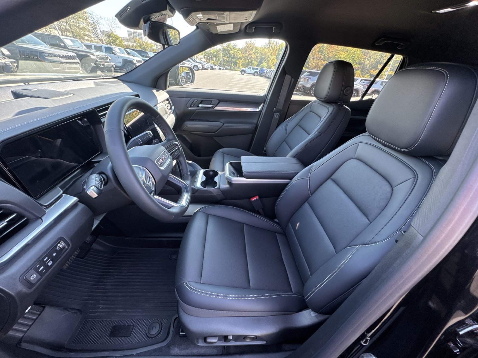 New 2027 GMC Terrain Elevation w/ Elevation Premium Package AWD/4WD image 13