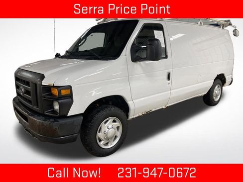 Used 2010 Ford E-150 and Econoline 150 image 1