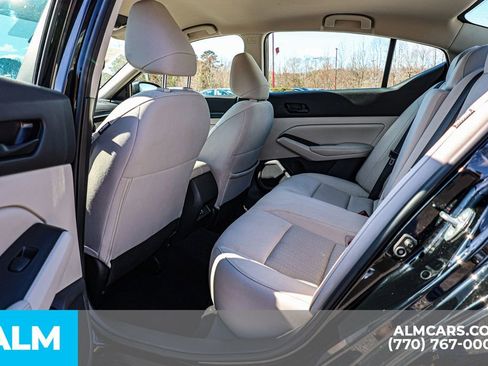 Used 2025 Nissan Altima 2.5 SV image 20