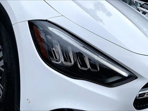 Used 2026 Mercedes-Benz GLA 250 4MATIC image 23