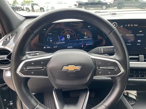 Used 2025 Chevrolet Equinox LT AWD/4WD image 27