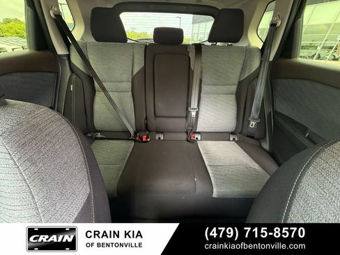 Used 2023 Nissan Rogue SV FWD image 28