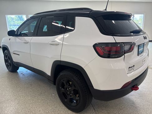 Used 2023 Jeep Compass Trailhawk w/ Trailhawk Elite Group AWD/4WD image 11