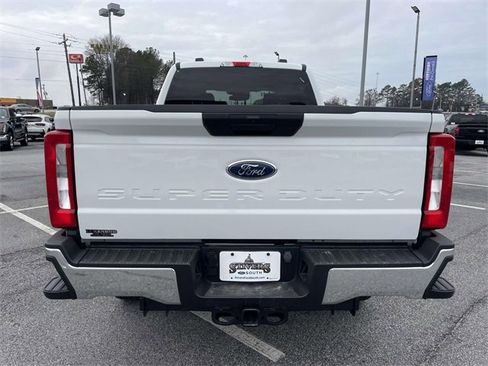 Used 2023 Ford F250 XLT image 30