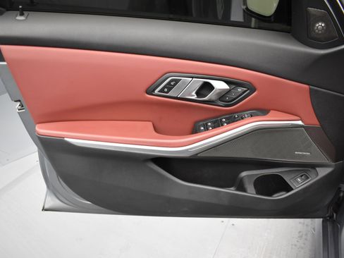 Used 2023 BMW M340i w/ Premium Package image 11