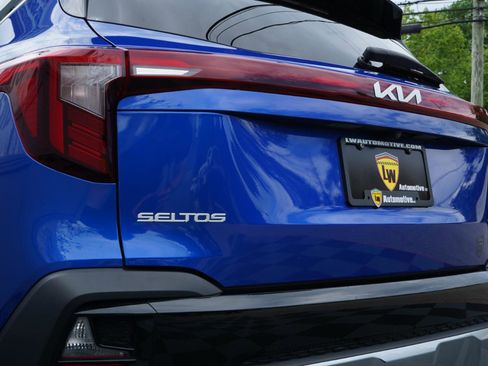 Used 2024 Kia Seltos S AWD/4WD image 91