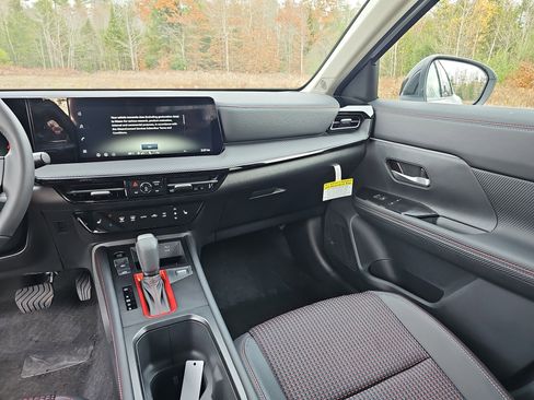 New 2026 Nissan Kicks SR w/ SR Premium Package image 19