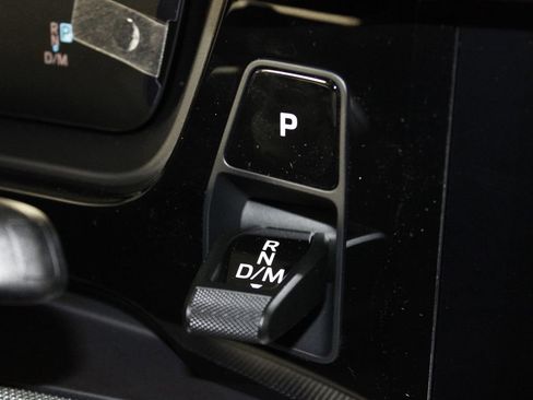 Certified 2026 Porsche Cayenne E-Hybrid Coupe image 25