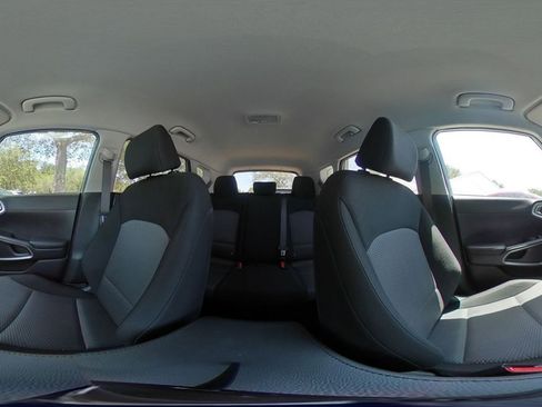 Used 2025 Kia Soul LX w/ LX Technology Package FWD image 40