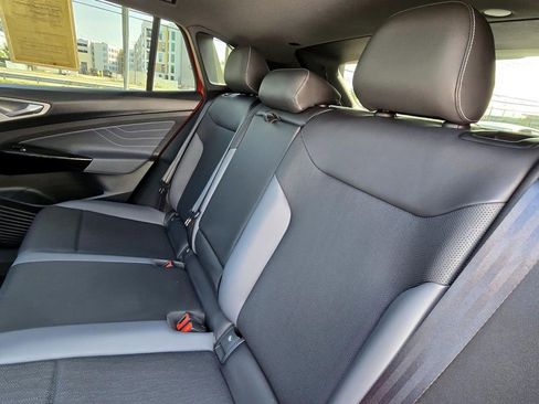 New 2023 Volkswagen ID.4 Pro S image 26