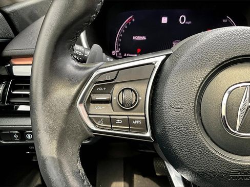 Used 2022 Acura MDX SH-AWD image 11