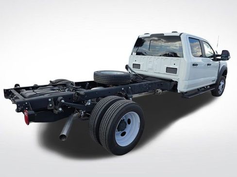 New 2025 Ford F550 4x4 Crew Cab Super Duty image 3