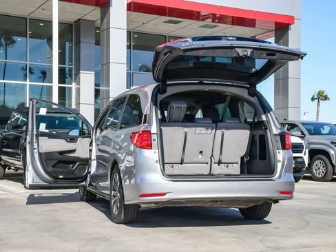 Used 2023 Honda Odyssey EX-L image 26