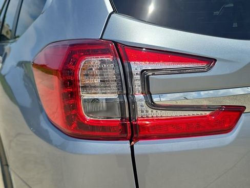 Used 2023 Subaru Ascent Touring AWD/4WD image 7