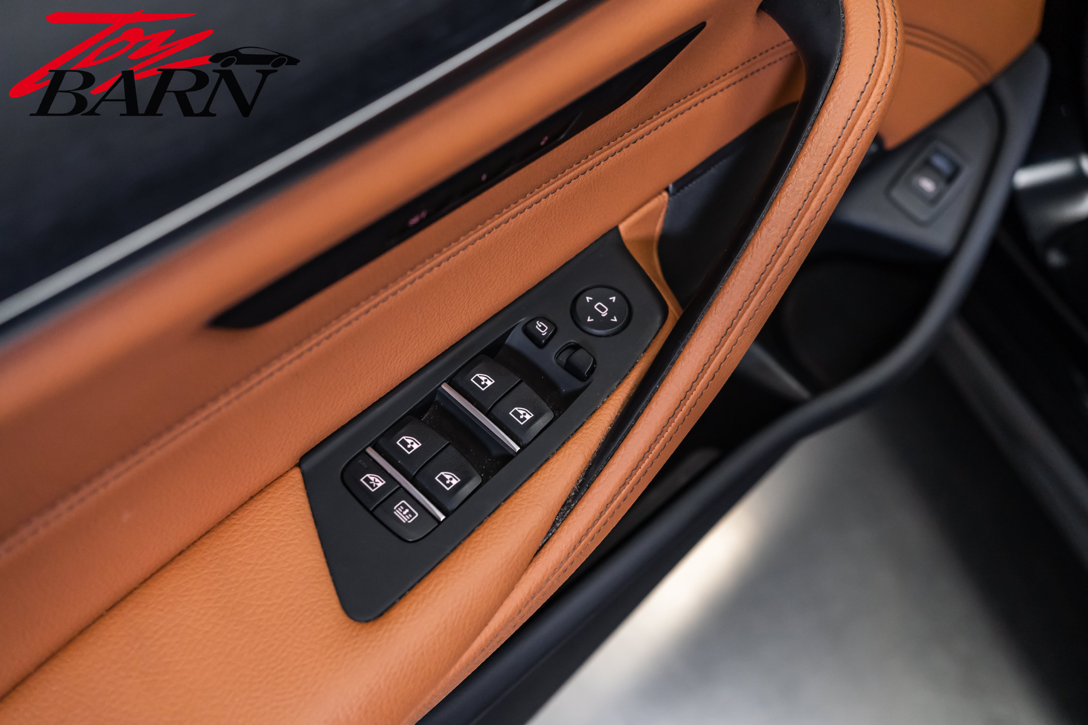 Used 2023 BMW M550i xDrive w/ Executive Package AWD/4WD image 19