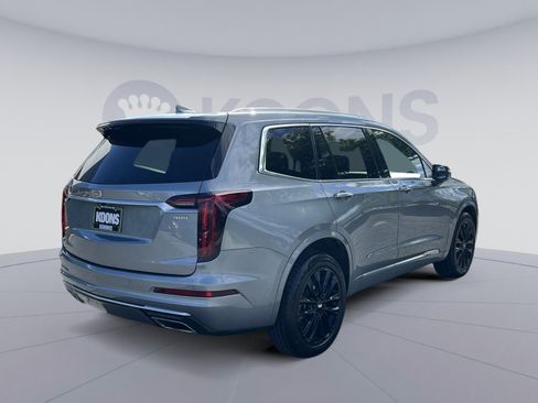 Used 2024 Cadillac XT6 Premium Luxury AWD/4WD image 16