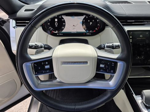 Certified 2024 Land Rover Range Rover SE AWD/4WD image 18