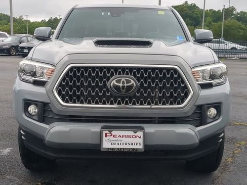 Used 2019 Toyota Tacoma TRD Sport AWD/4WD image 8