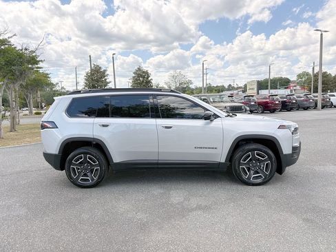 New 2026 Jeep Cherokee Laredo AWD/4WD image 2