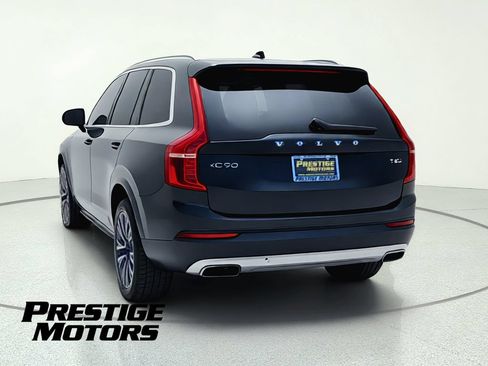 Used 2020 Volvo XC90 T6 Momentum AWD/4WD image 6