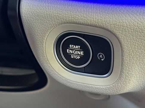 Used 2025 Mercedes-Benz GLE 450 4MATIC image 16