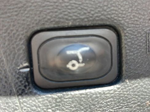 Used 2022 Ford Edge SEL w/ Sport Appearance Package image 29