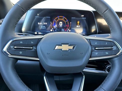 New 2026 Chevrolet Equinox LT image 25