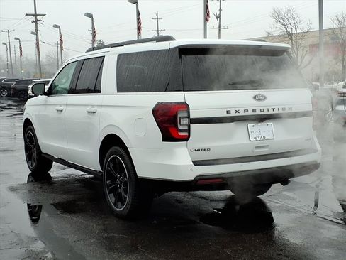 Used 2022 Ford Expedition Max Limited image 5