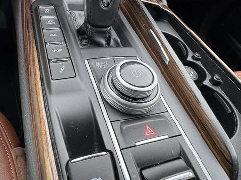 Used 2022 Maserati Levante GT AWD/4WD image 34