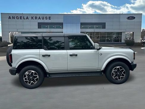 New 2026 Ford Bronco Outer Banks AWD/4WD image 8