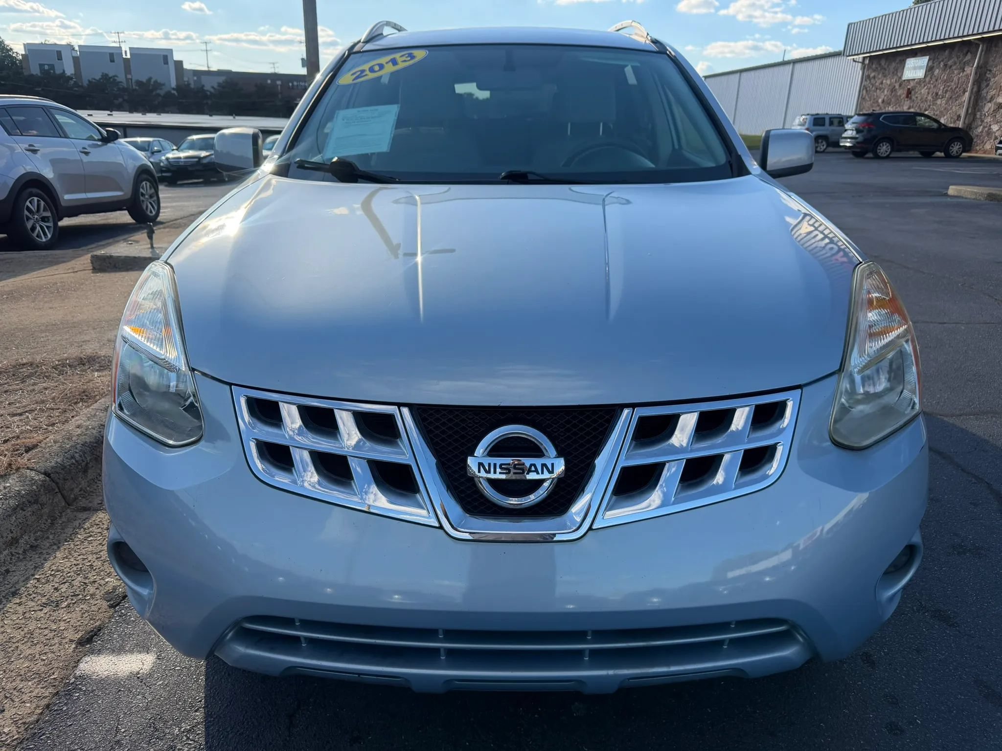Used 2013 Nissan Rogue SV FWD image 2