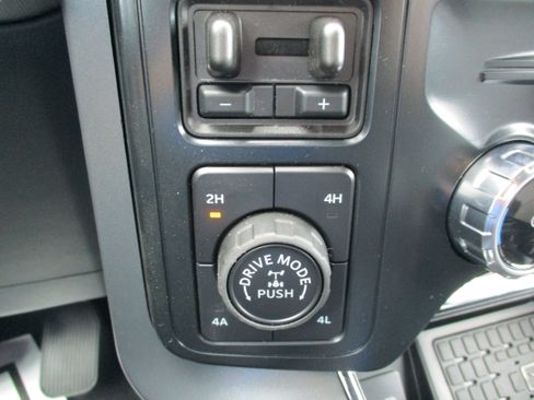 New 2025 Ford F150 Lariat w/ Equipment Group 502A High AWD/4WD image 14