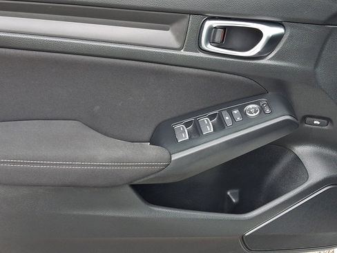 Used 2024 Honda Civic Sport image 12