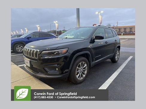 Used 2019 Jeep Cherokee Latitude Plus image 1