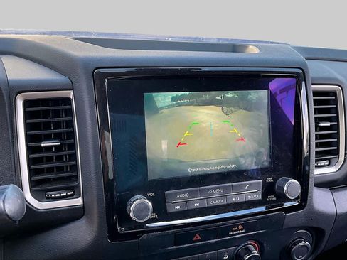 Certified 2022 Nissan Frontier SV RWD image 25