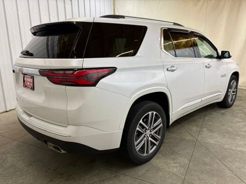Used 2023 Chevrolet Traverse High Country AWD/4WD image 5