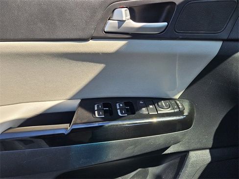 Used 2019 Kia Sportage EX w/ EX Sport Appearance Package image 41