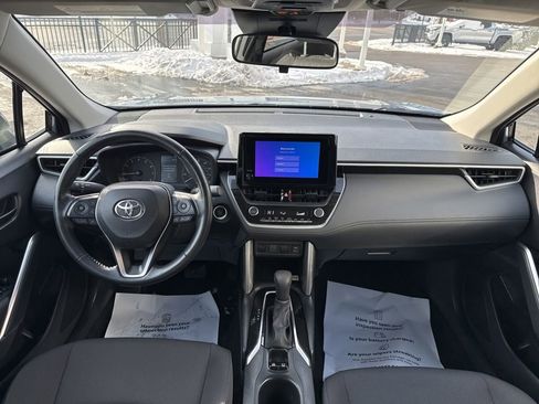 Certified 2023 Toyota Corolla Cross LE image 20