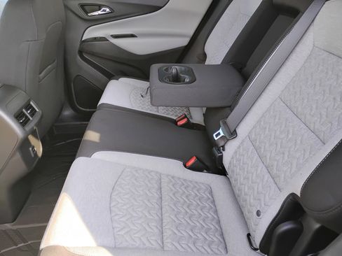 Used 2023 Chevrolet Equinox LT image 18