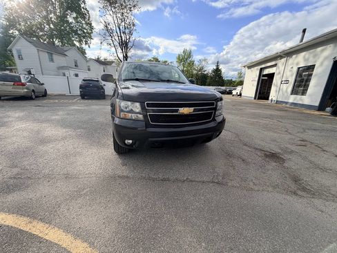 Used 2013 Chevrolet Tahoe LT AWD/4WD image 5