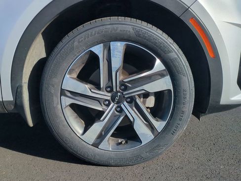 Used 2023 Kia Sorento SX Prestige w/ Panoramic Sunroof Package image 11