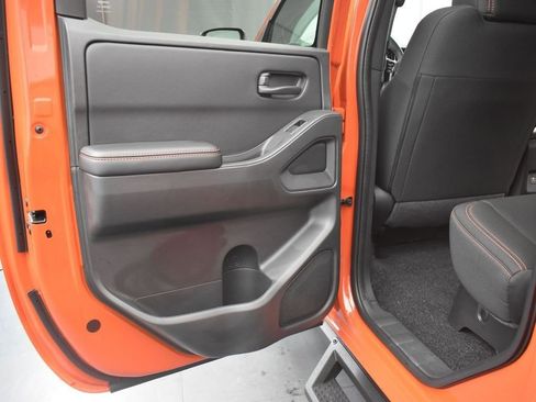 New 2026 Nissan Frontier PRO-4X w/ Pro-4x Convenience Package image 16