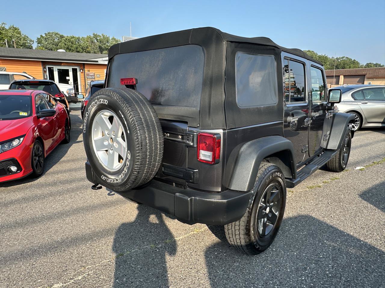 Used 2017 Jeep Wrangler Unlimited Sport w/ Quick Order Package 24S AWD/4WD image 5