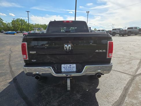 Used 2018 RAM 1500 Laramie AWD/4WD image 4