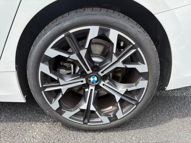 Certified 2025 BMW 330i xDrive Sedan w/ Convenience Package AWD/4WD image 18