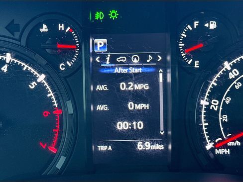 Used 2023 Toyota 4Runner SR5 Premium image 40