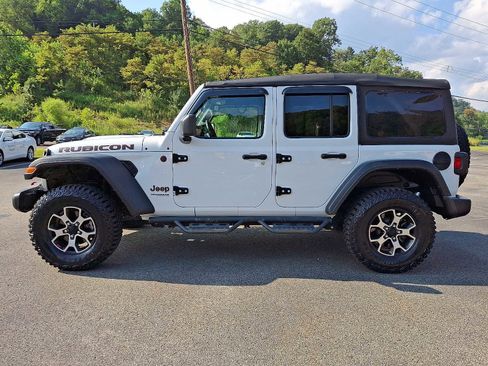 Used 2022 Jeep Wrangler Unlimited Rubicon w/ Cold Weather Group image 4